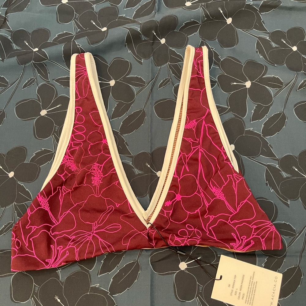 Acacia top
